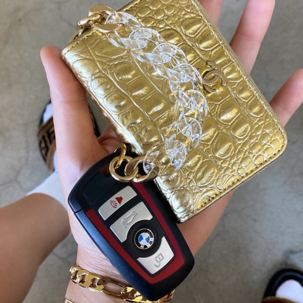 HRH Collection liquid ice chain with gold hardware